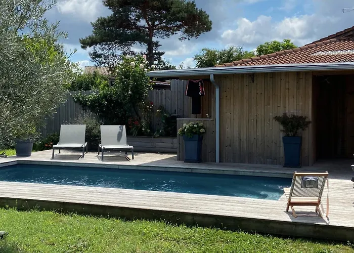 Sumptuous Cap Ferret Style House לה-טסט-דה-בוש